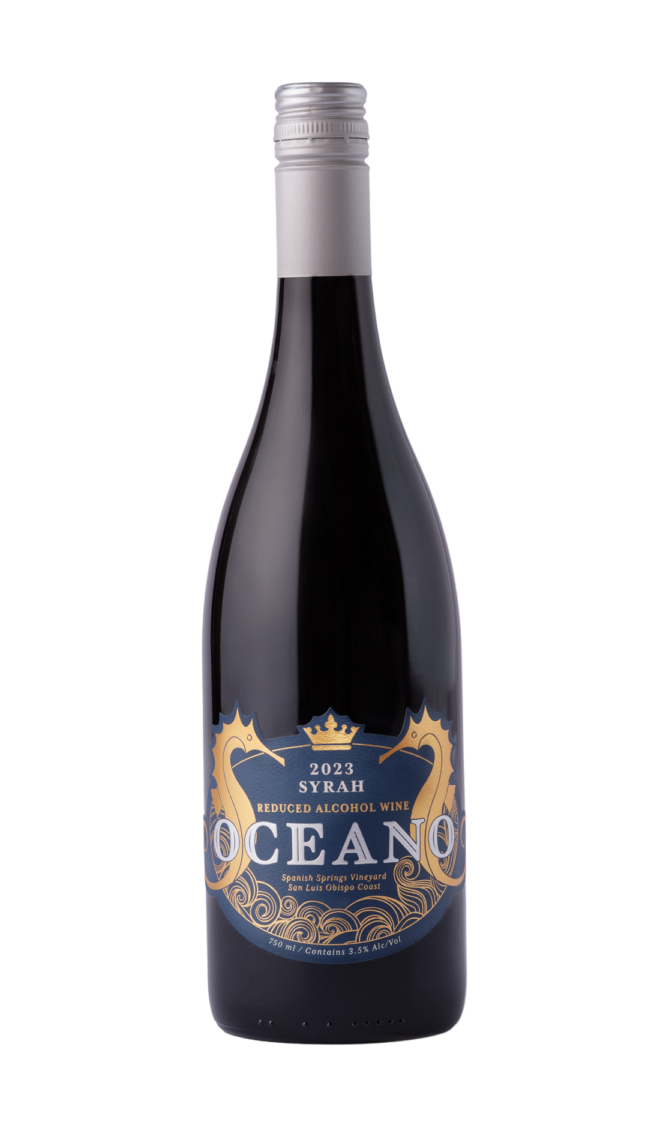 A Oceano Zero 2023 Syrah bottle.